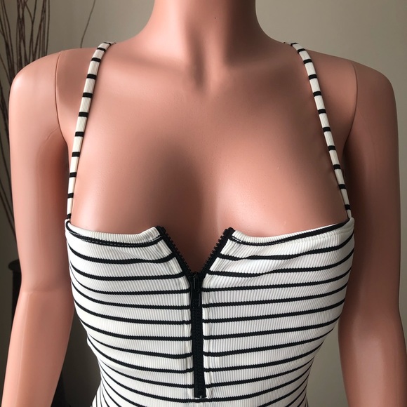 Striped Lace-up BS - Picture 2 of 3